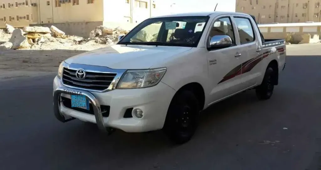 الإطاحة بسائق متهور في تعز بعد فراره عقب دهسه مواطنًا خمسينيًا حتى الموت